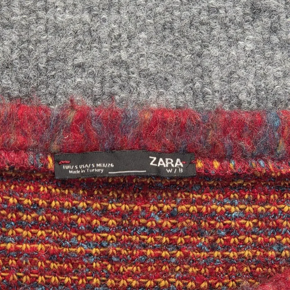 Zara Sweater Womens Small Red Multicolor Fuzzy Chunky Knit Crewneck Pullover